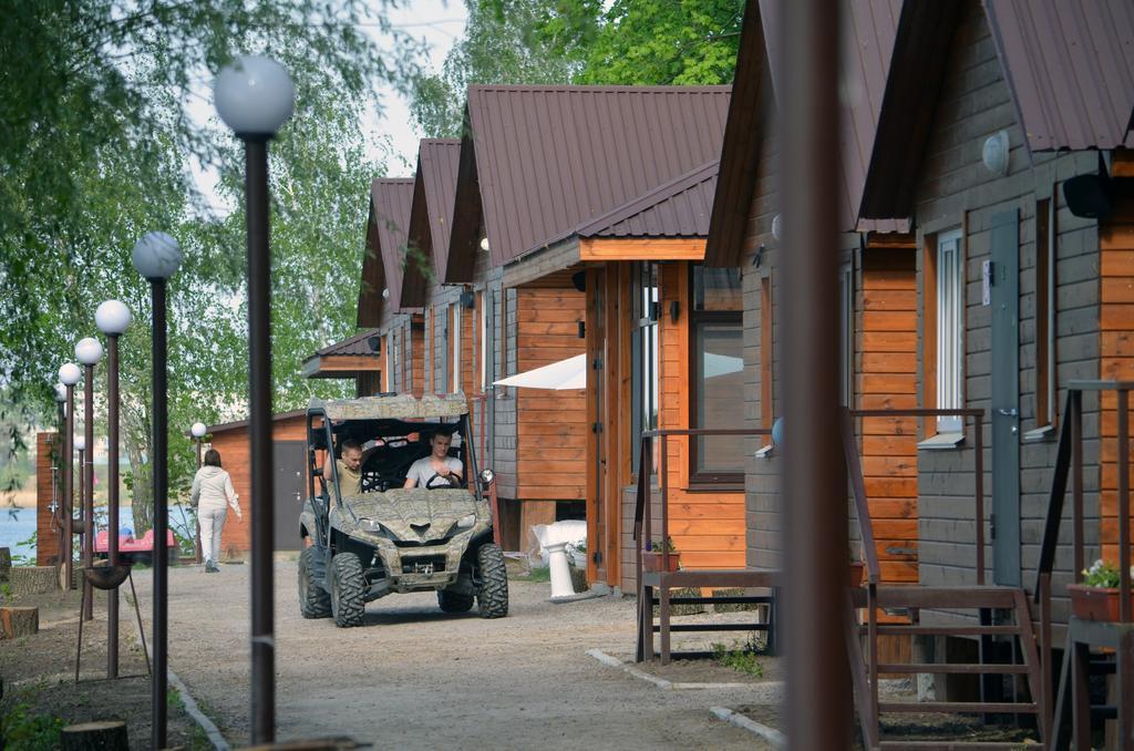 Recreational Center Rezidentsiya Hotel Yahotyn Luaran gambar